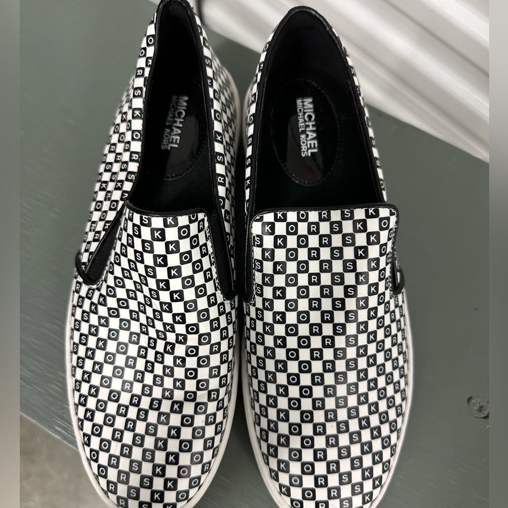 MK black & white slip on tennis